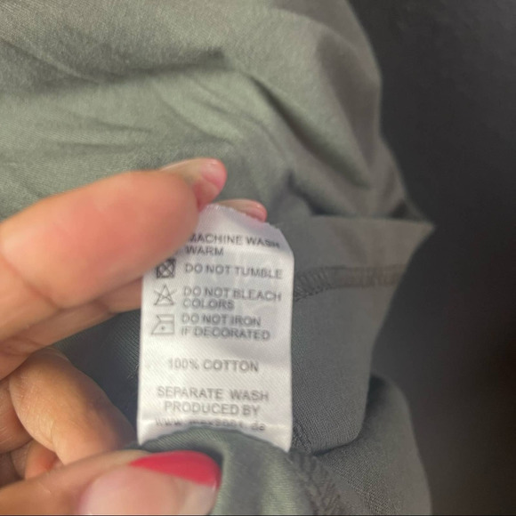 Berlin The Wall 1961-1989 Vinyl and Cloth Graphics T-Shirt Men's Size Medium - Picture 6 of 7